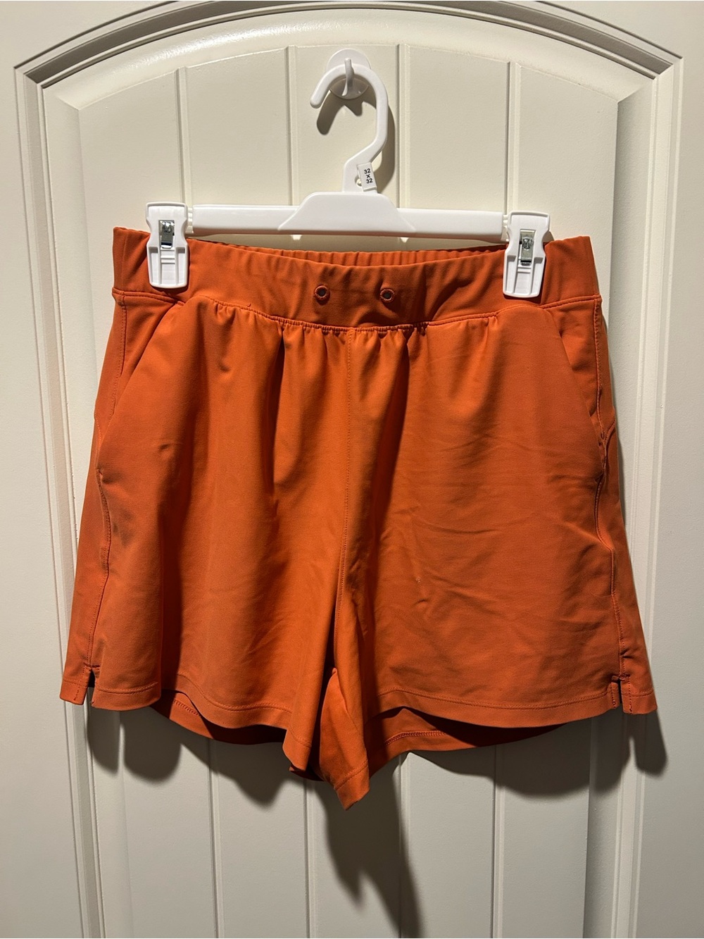 Old Navy Powersoft Canyon Athletic Shorts